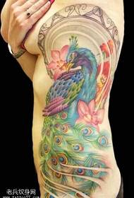 Velmi krásný Páv tetování vzor