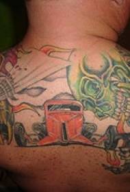 motif de tatouage crâne et abeille peint à l'arrière