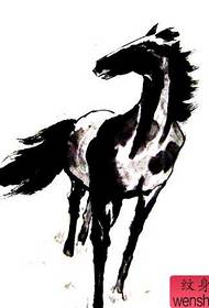 zirga tetovējuma raksts: iespaidīgs skriešanas zirga tetovējuma attēls