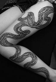 modello di tatuaggio serpente molto popolare popolare gamba bellezza
