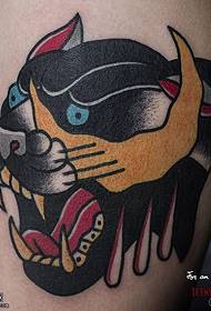 axelmålad svart panter tatueringsmönster