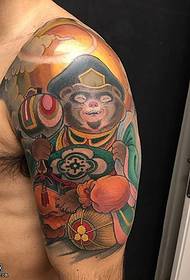 padrão de tatuagem de macaco ombro