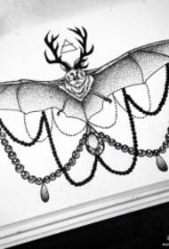 manuscrit de tatouage de bijoux de dentelle de chauve-souris d'épine