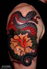 paže klasický had tetovanie vzor