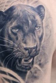Panther sa thicket ng pattern ng panther tattoo