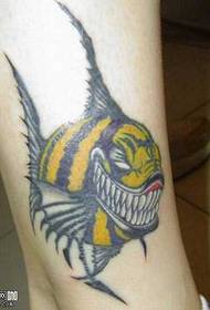 Corak Tatu Goldfish Kaki
