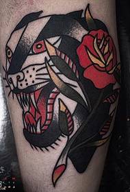 Black Tattoo Pantera Pattern sul polpaccio
