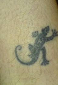 czarny mały wzór jaszczurki tatuaż