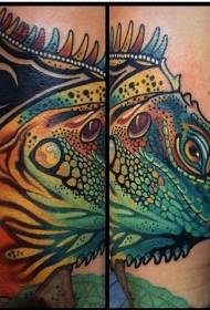 modello di tatuaggio lucertola grande colore del braccio