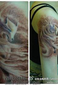 modèle de tatouage beau bras classique beau renard