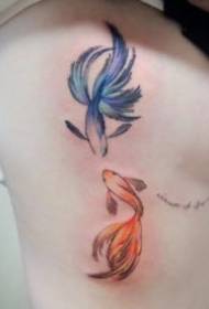 Tatuatge de peixos d'or bellesa de 9 belles colors patró de tatuatge de peixos petits