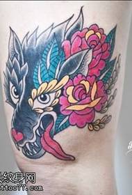 Tatuaggio testa di pantera nera sul braccio
