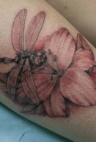 calf sitting on the flower tattoo pattern