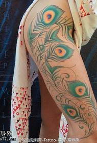 pàtran tatù peacock hip