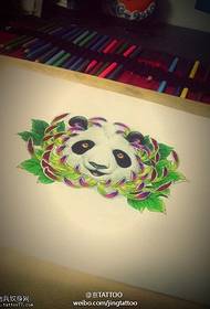 manuscrit superbe de tatouage de panda de chrysanthème