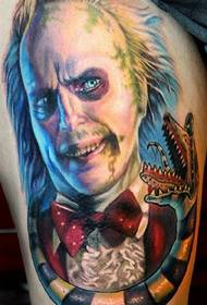modello di tatuaggio testa di serpente spalla