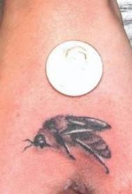 arm black gray small realistic bee tattoo pattern
