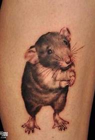 mottu di tatuatu di picculu mouse di perna