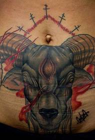 patrón de tatuaxe de cabra demo de ventre de cor