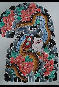 Handgemaakt tatoegeringspatroonhandschrift in Japanse stijl met gekleurde slangen en pioenrozen