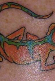 plecu krāsa oranža ķirzaka Tetovējums