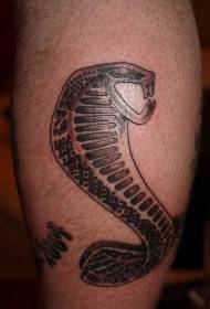 patró de tatuatge de cobra gris negre