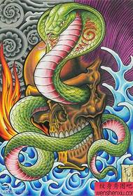 populární hezký kobra tetování vzor