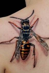 Esbós aquarel·la pintat a l'esquena, imatge creativa del tatuatge d'abella 3d