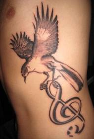 Modello di tatuaggio di uccelli alati e nota