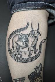 tatu di serpente di vacca di vacca
