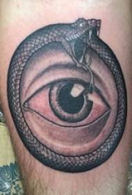 腕の上の女の子ブラックグレースケッチポイントとげスキル創造的なヘビ神の目タトゥーの写真