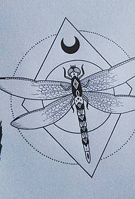 Ang European dragonfly geometric moon tattoo pattern na manuskrito