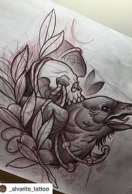 Європейський та американський шкільний рукопис татуювання татуювання ворон