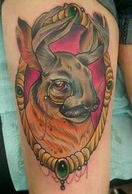 tatuaggio del coniglio gamba con gli occhi
