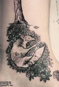 Liška zimní spící tetování vzor