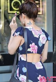 Patró de tatuatge de papallona de moda femenina atractiva europea i americana sexy