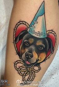modèle de tatouage mignon chiot