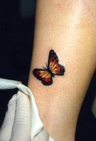 Renkli küçük kelebek dövme deseni