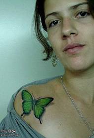 Schouder vlinder tattoo patroon