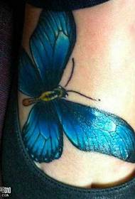 Modello tatuaggio farfalla piede