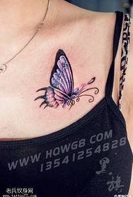 Butterfly tatuointikuvio kaulus kauluksessa