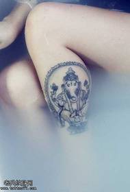 Tatuering mönster för ben elefant totem