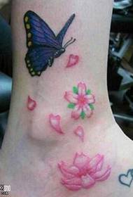 Модел за тетоважа на пеперутка за нозе