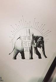 scrive manoscrittu pattern di tatuaggi di elefante