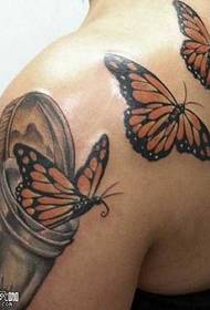 Tattoo patroon vir skouer vlinder