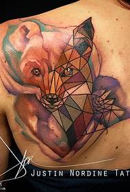 Schouder geïnkt vos tattoo patroon