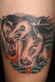 Fotos de tatuagem de cavalo de corrida de cavalo de cor de perna três