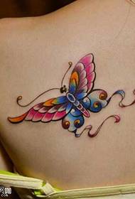 Skulderfarge sommerfugl tatoveringsmønster