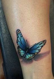 Tatuaje tridimensional de mariposa de color