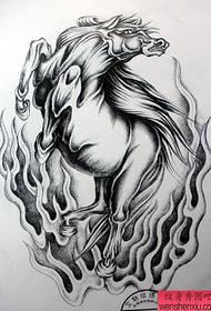 Spectacle de tatouage, recommander un tatouage de cheval noir et blanc